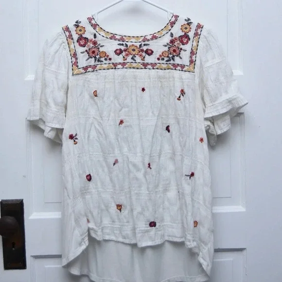 Knox Rose Embroidered Floral Top, Size Medium - Picture 1 of 8